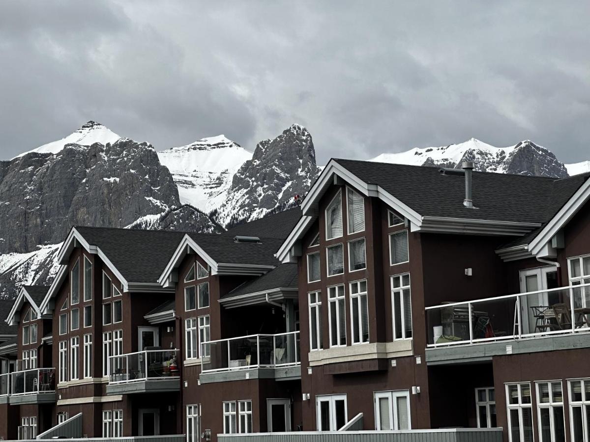Luxury Two Queen Beds Condo - Grande Rockies Resort Indoor Parking Pool Hot Tub Gym Canmore Dış mekan fotoğraf